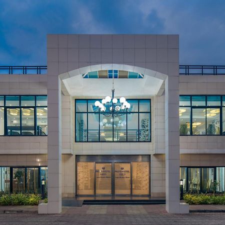 Protea Hotel By Marriott Lagos Kuramo Waters Exterior foto