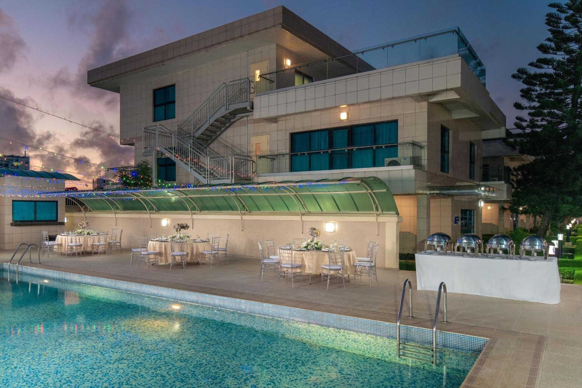 Protea Hotel By Marriott Lagos Kuramo Waters Exterior foto