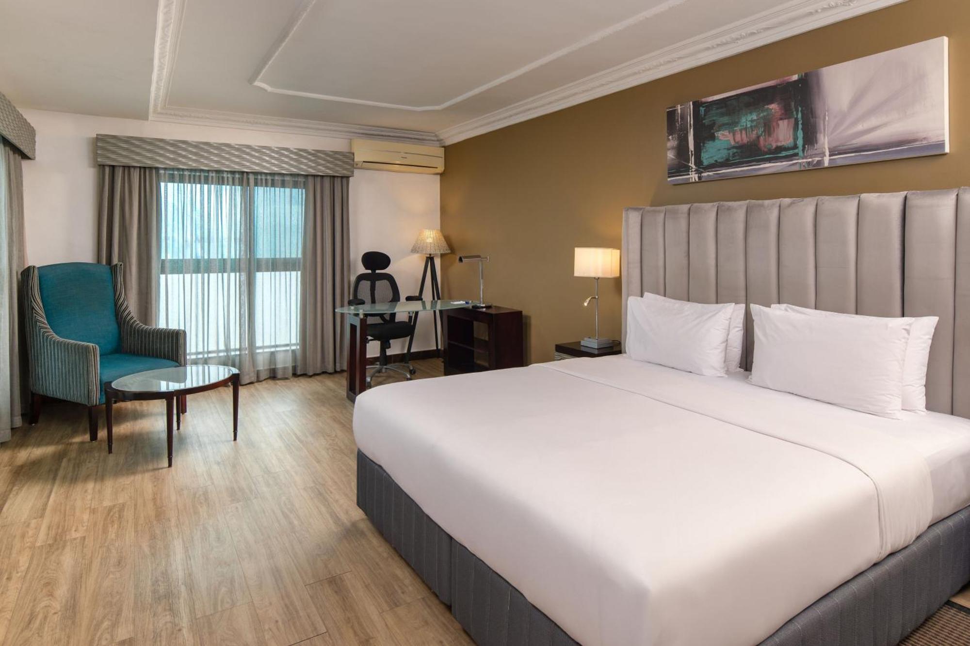 Protea Hotel By Marriott Lagos Kuramo Waters Exterior foto