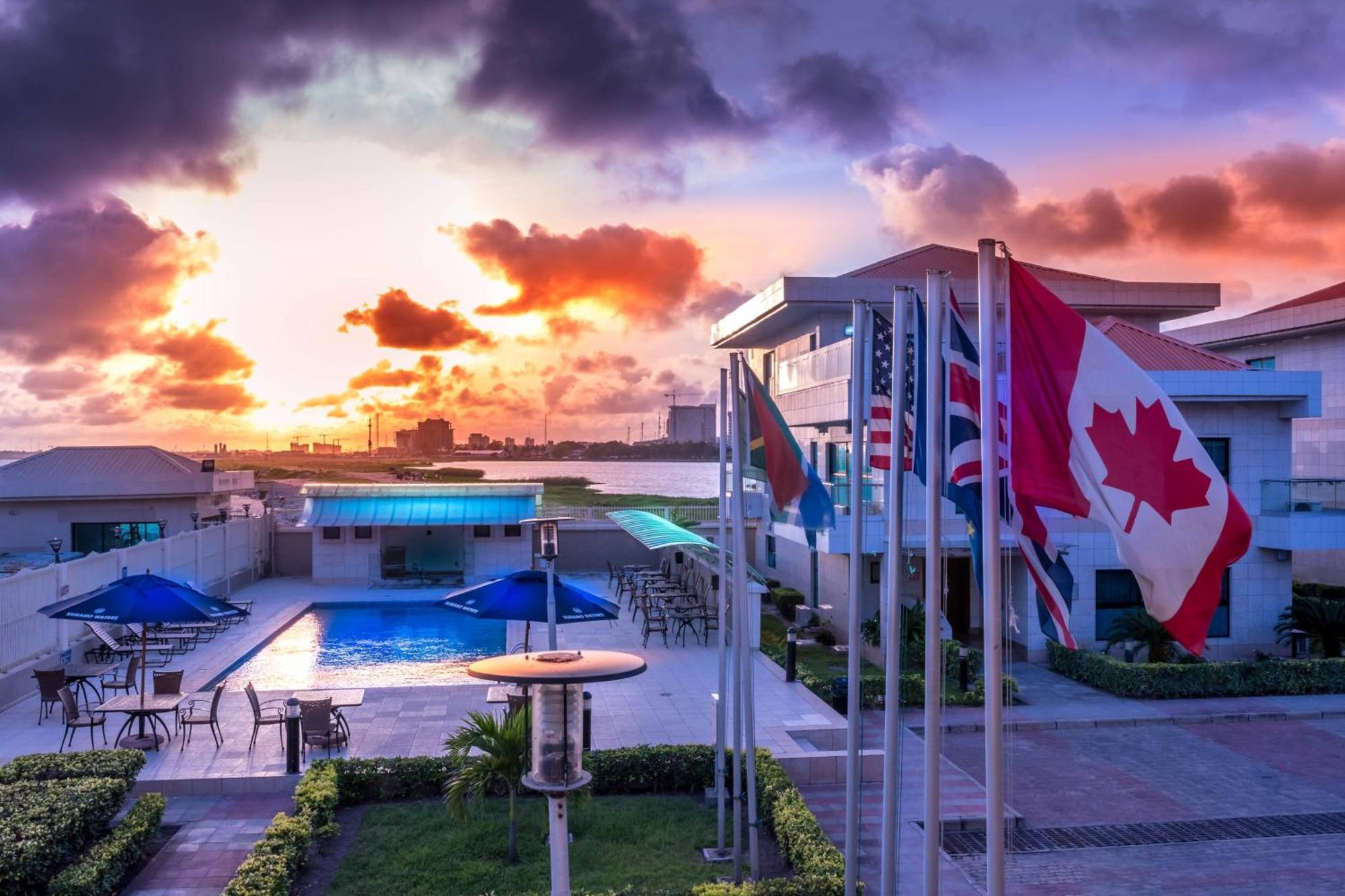 Protea Hotel By Marriott Lagos Kuramo Waters Exterior foto